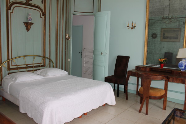 thekeylady-holiday-rental-cap-d-antibes-la-tour-du-roc-bedroom