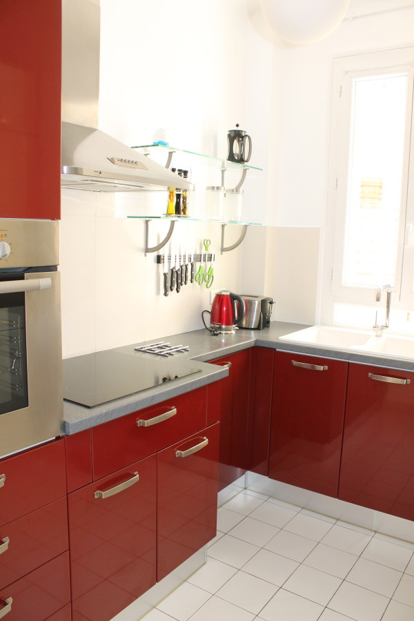 thekeylady-holiday-rental-palais-soleau-antibes-kitchen