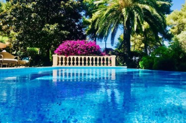 thekeylady-holiday-rental-villa-location-pool-villa-cap-d-antibes-les-pins-chanteurs